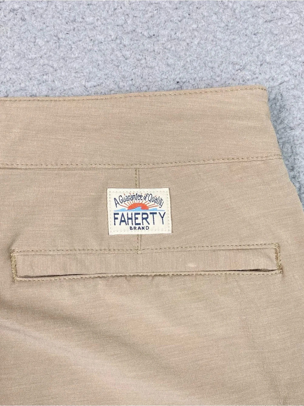 Faherty All Day Shorts Men's Size 30 Beige Hybrid Beach Chino Stretch Surf 8.5in